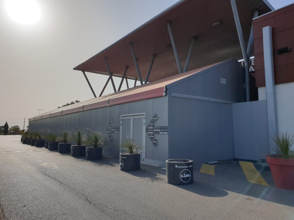 Projets de bâtiments modulaires démontables pour espace industriel et stockage de matières premières